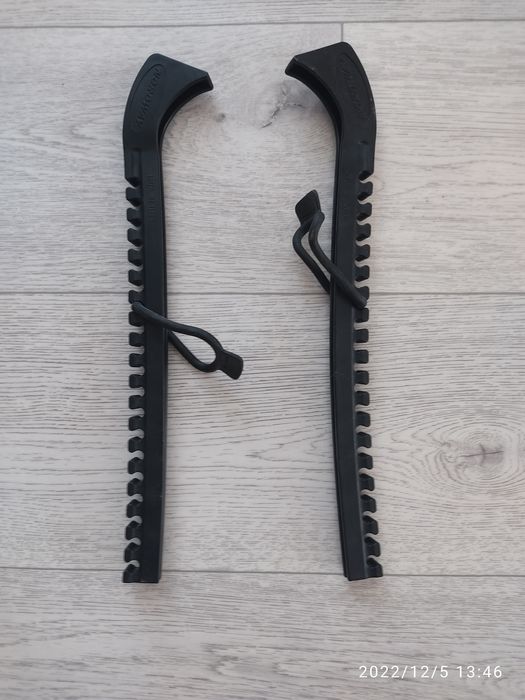 Продам защиту для лезвия коньков