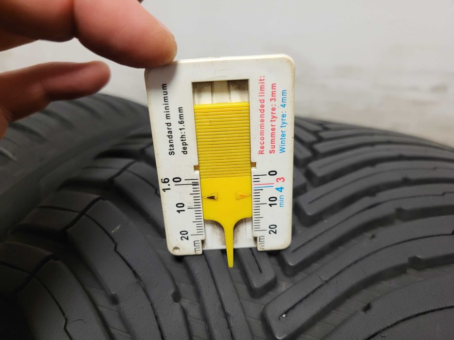 255/40/19 Bridgestone / всесезонни гуми