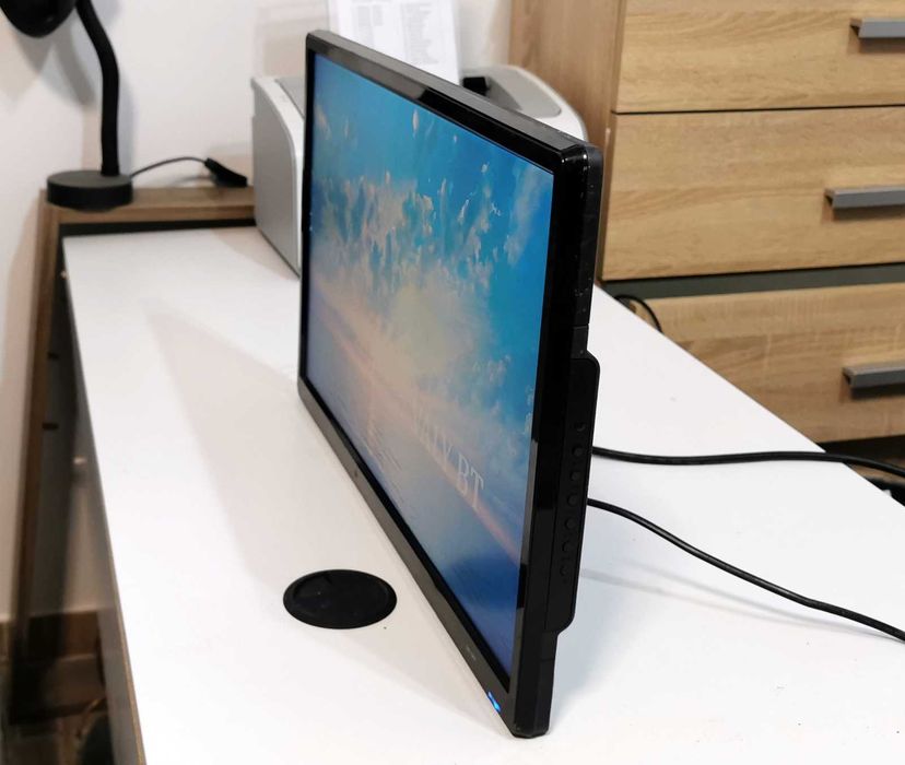 Televizor led de bucatarie Terris Led 2222 - 22 inch/56 cm - impecabil