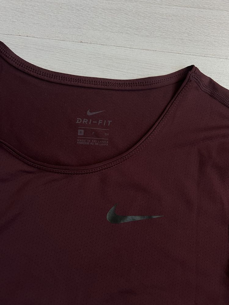 Nike  4 бр. Дамски Тениски / S,S/M,М / Оригинал