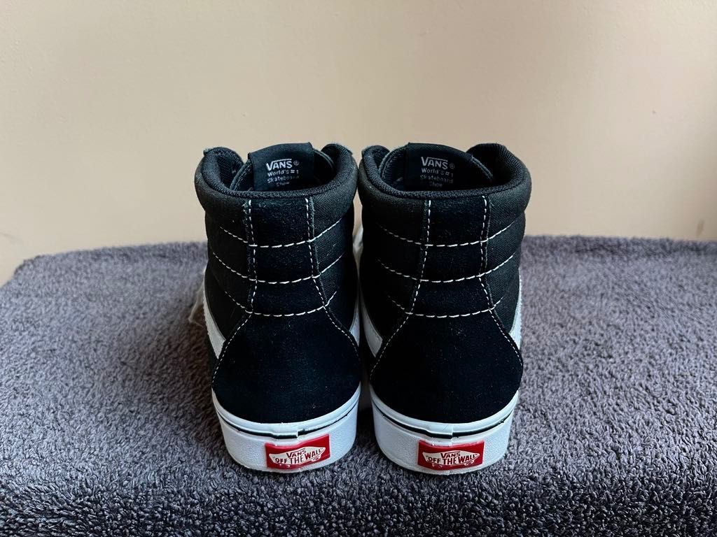 Високи кецове  Vans ComfyCush 39 номер
