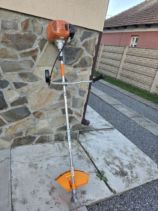 Cositoare Ruris DAC 210 pe benzină