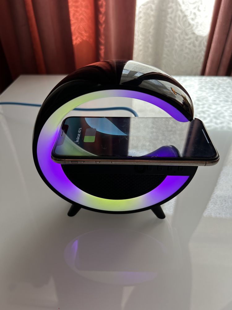 Incărcator wireless Boxă/Lampă 3in1