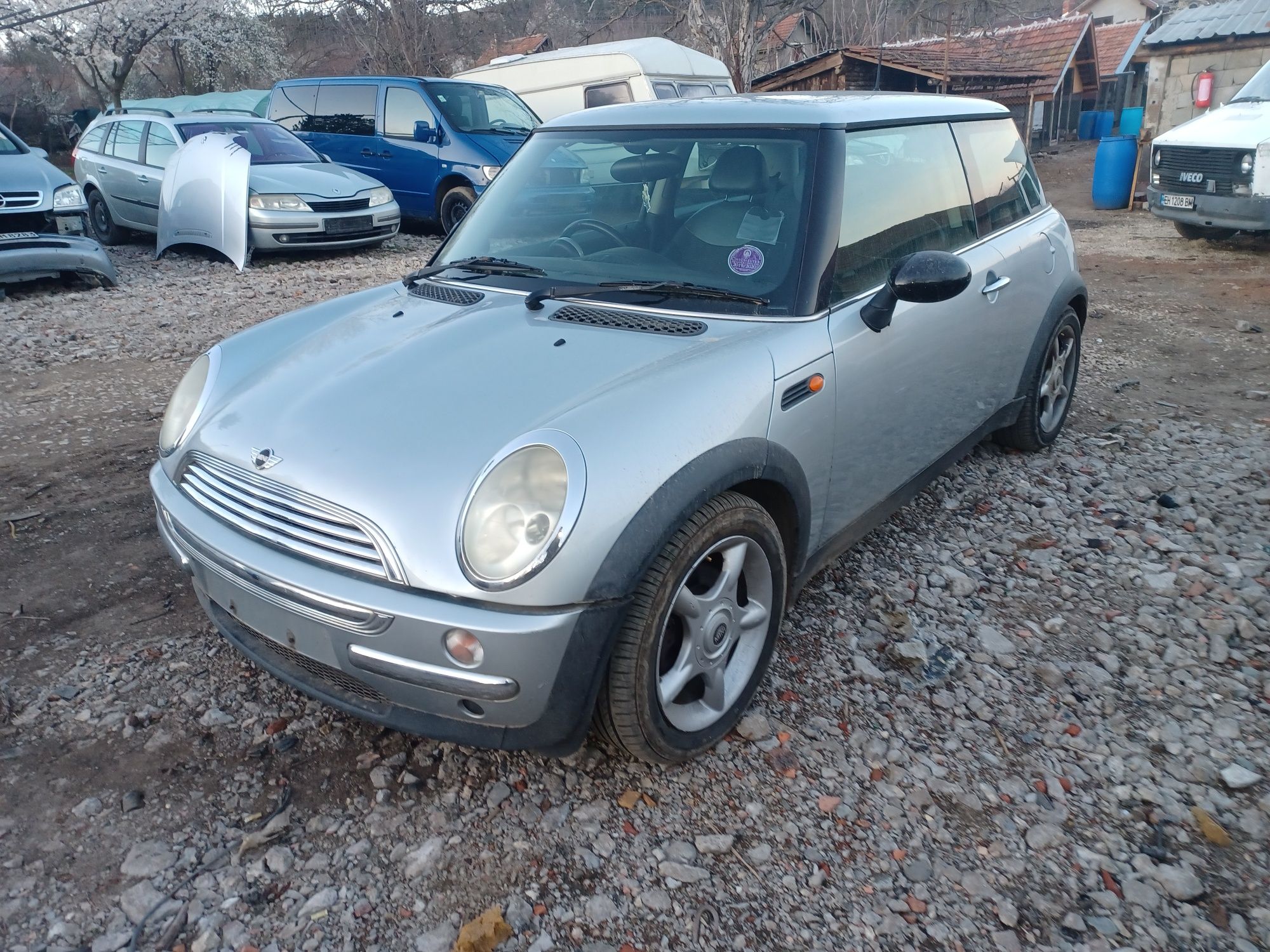 Мини Купър 1.6 на части/mini kypur 1.6 na chasti