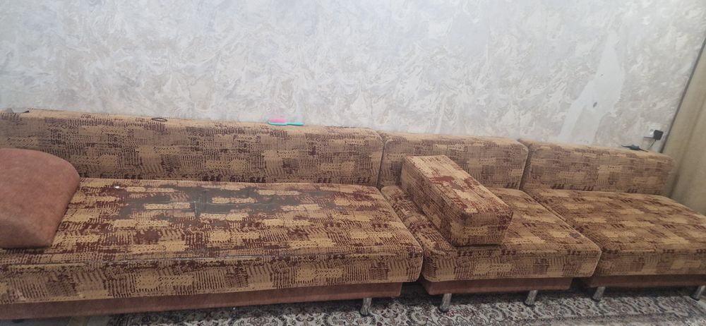 Продам диван для большой семьи