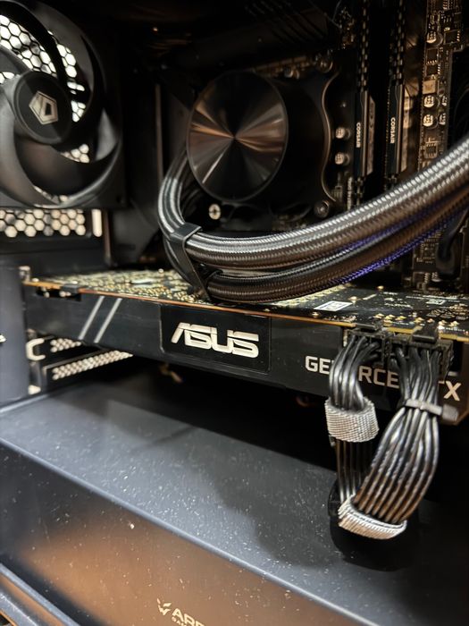 Видеокарта GTX 1080Ti 11gb