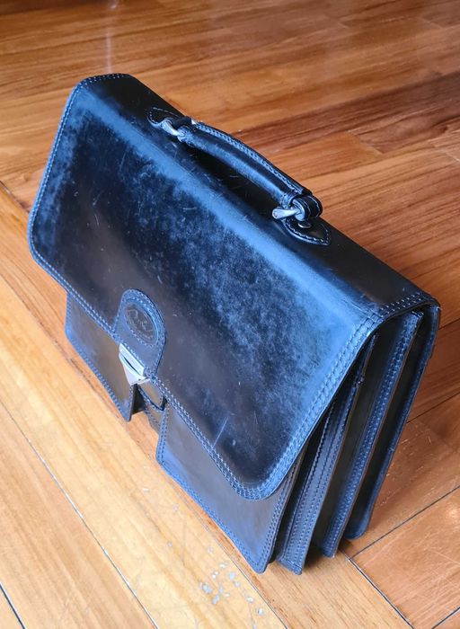 Servieta barbateasca din piele marca Mihai Albu