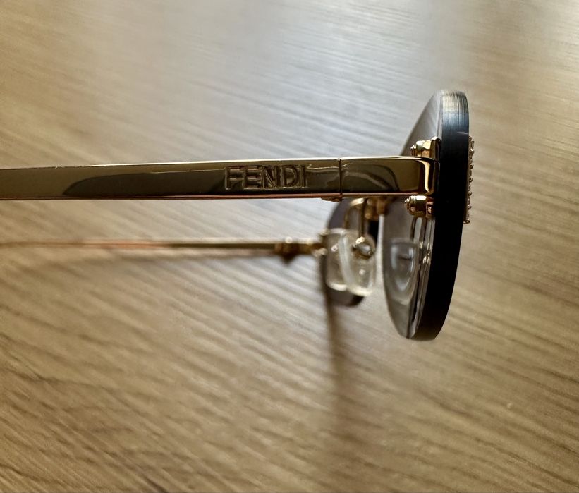 Дамски слънчеви очила "Fendi"