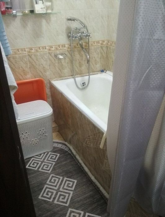 х Чиланзар 22 кваратал 2/1/4 Балкон:2х6,Кирпичный Дом,Продается