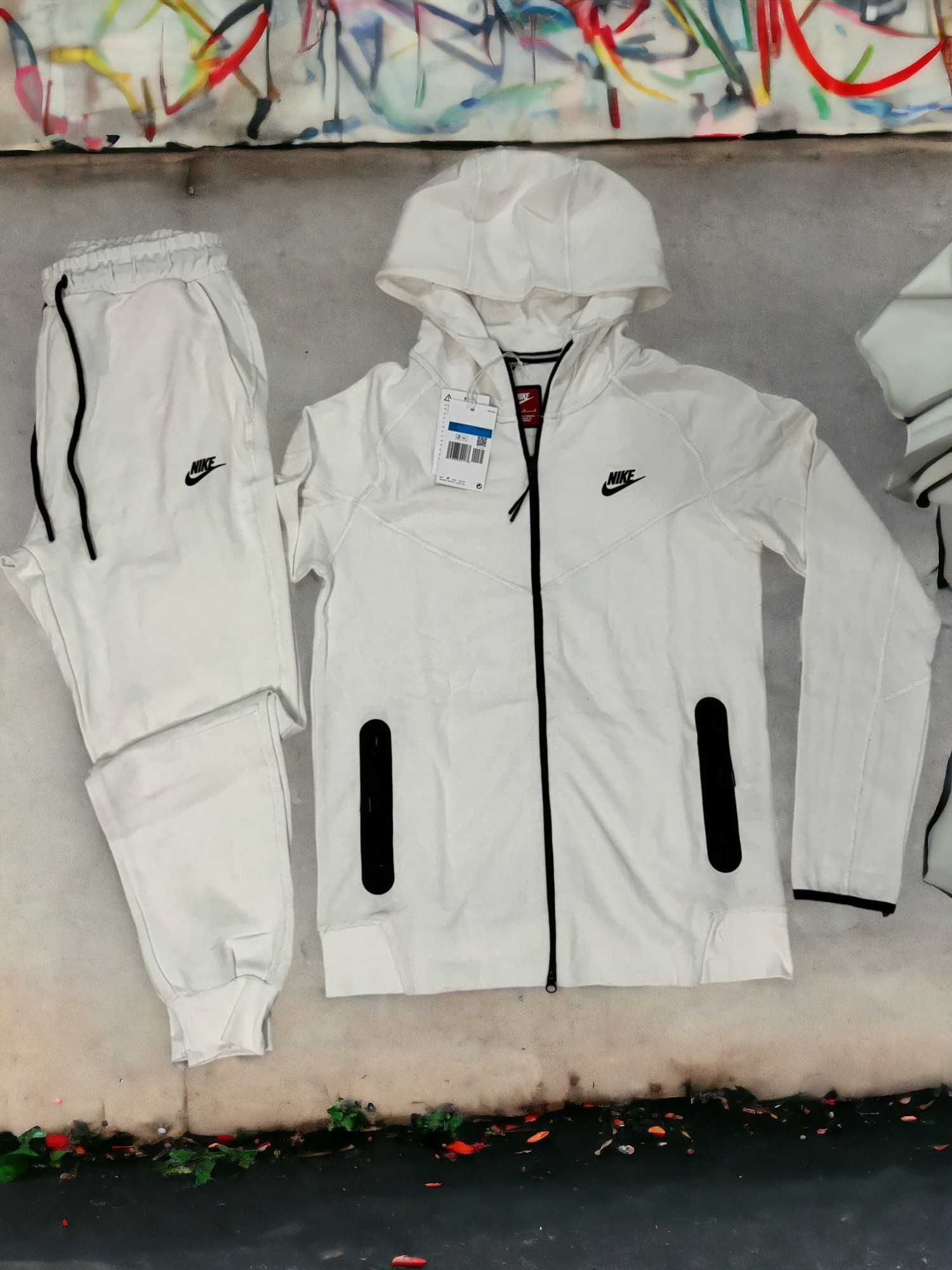 Trening Nike TECH Fleece White / Set complet din bumbac