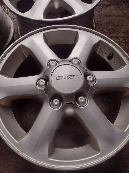 Перфектни 16-6х139.7 ЕТ38 7j Isuzu Trooper 2