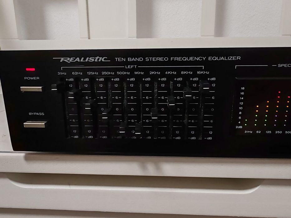 EQ, egalizator grafic Realistic, Germania