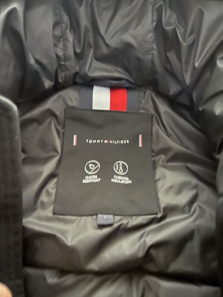 Мъжко Зимно Яке Tommy Hilfiger L