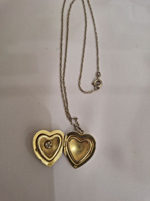 Серебряная цепочка с кулоном-сердечком