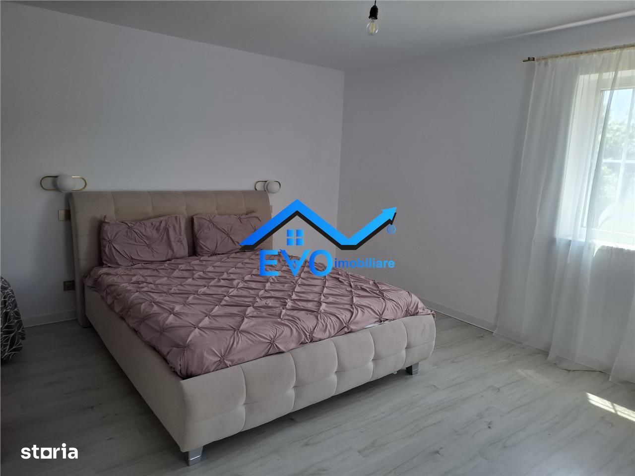 De vanzare vila cu 5 camere zona Astoria , Lunca Cetatuii , Iasi