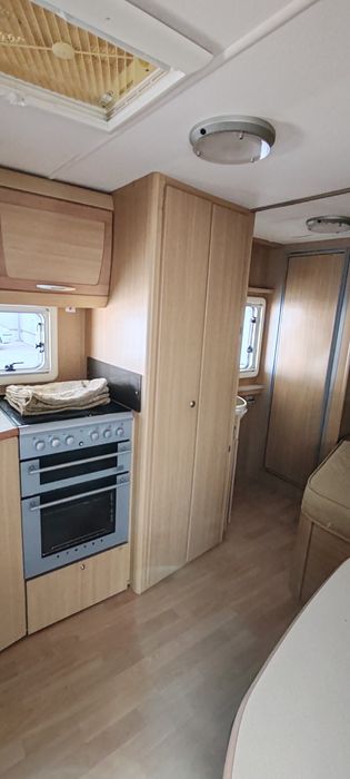 Продавам Каравна abbey vogue gt fix 2008