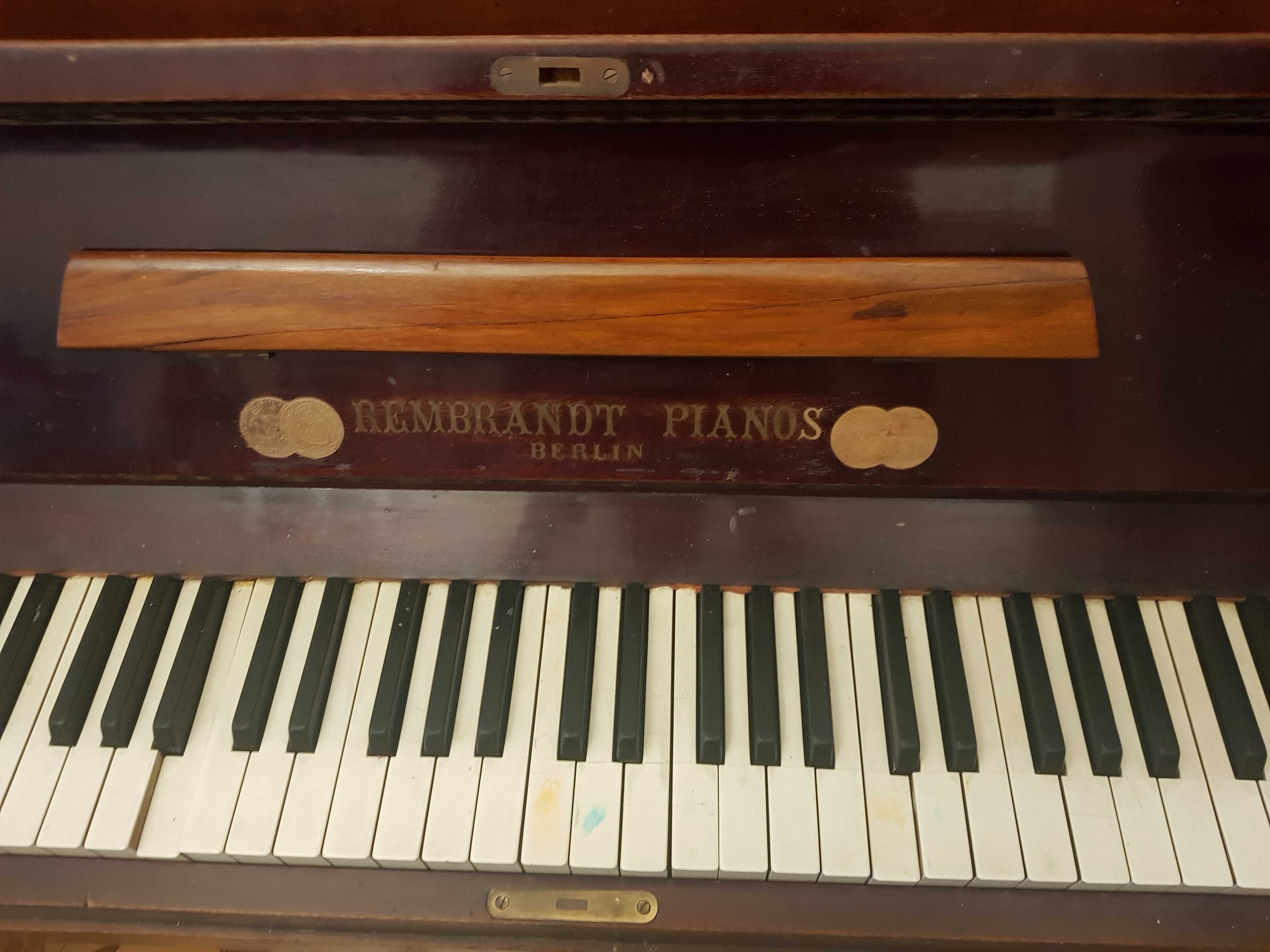 Pianina vintage Rembrand Berlin .