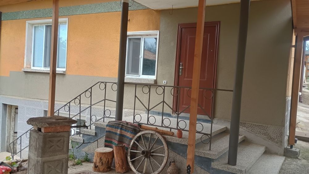 Къща в село Змейово