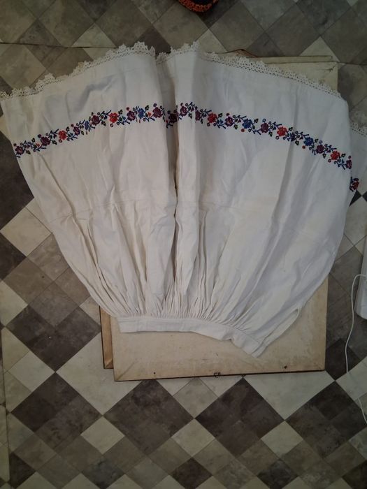 Fustă tradițională