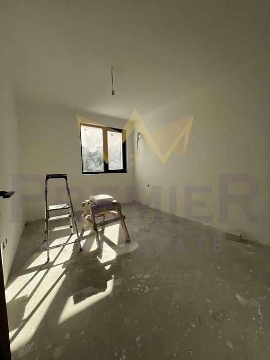 Продава се Тристаен апартамент в Варна, Виница - 96 кв.м за 1396 €/кв.м - Снимка #4