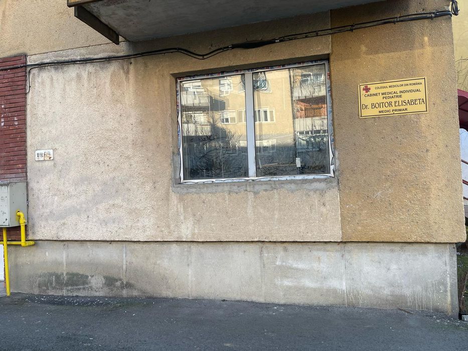 Închiriez apartament