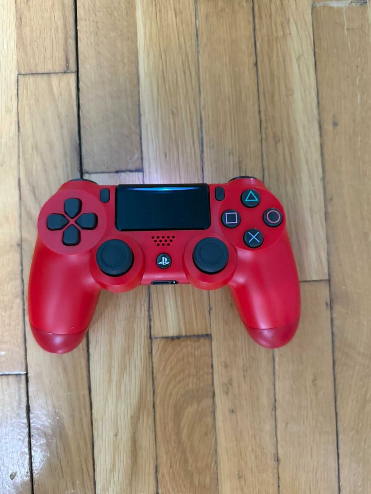 PS4 pro 1TB  в добро състояние