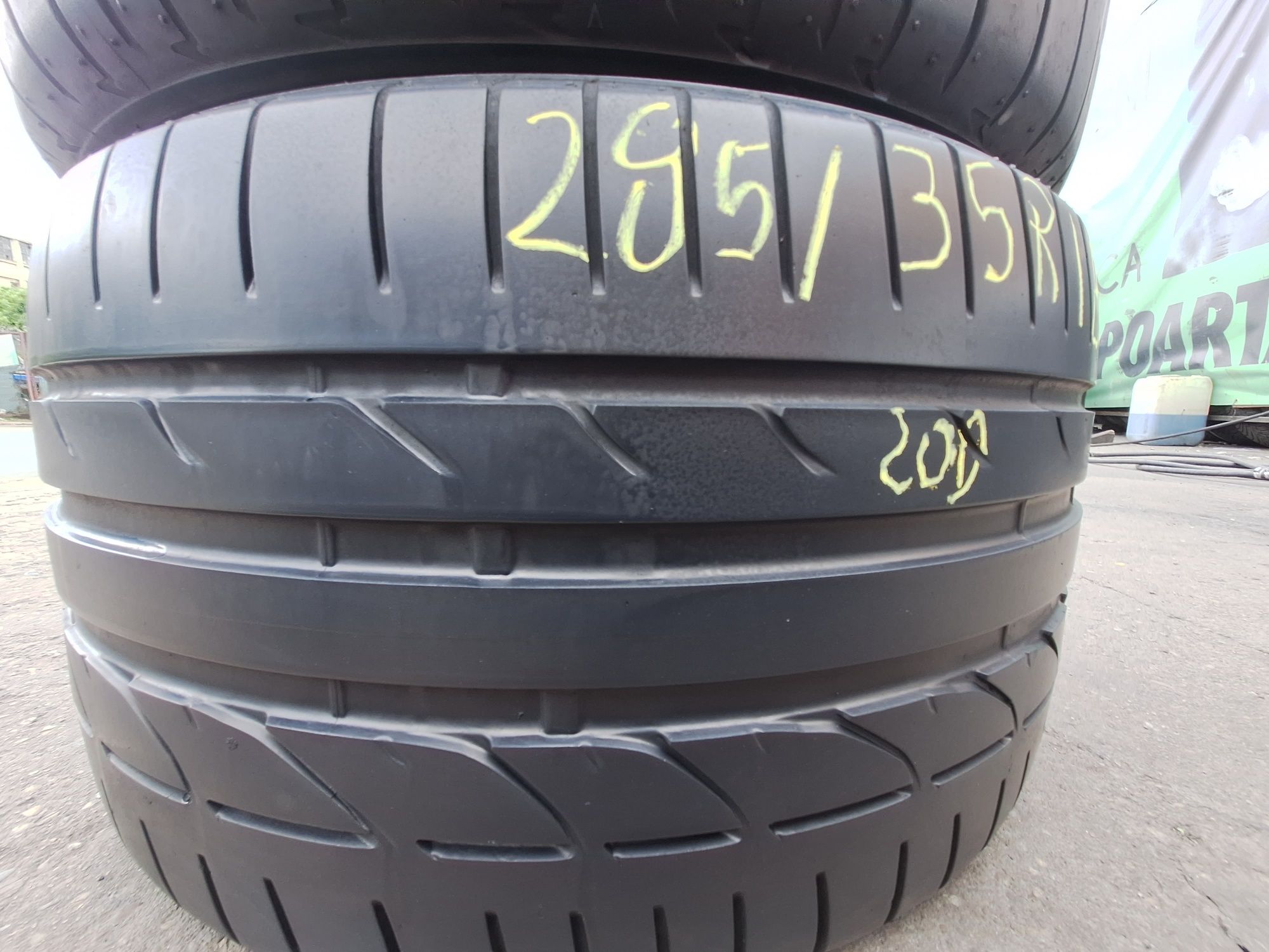 2 anvelope vara 285/35r18 Bridgestone runflat rft Montaj Gratuit