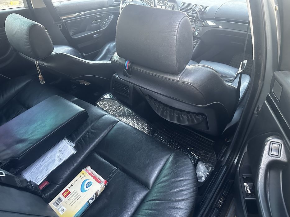 Vând  BMW e39 2.0i automat