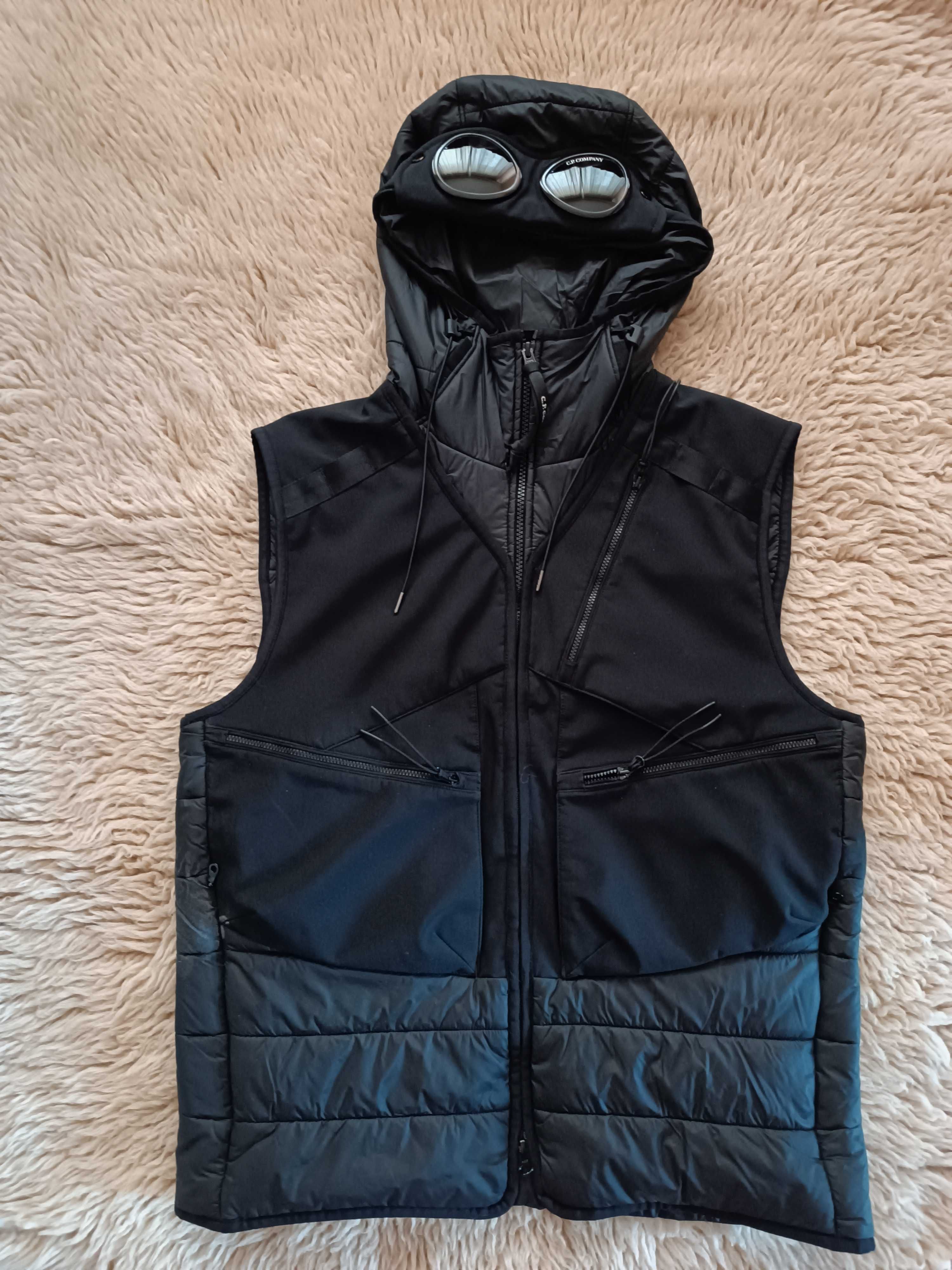 Елек C.P. Company Goggle vest black
