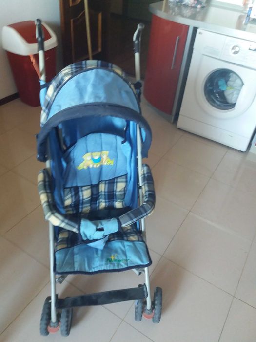 Коляска летняя, удобная