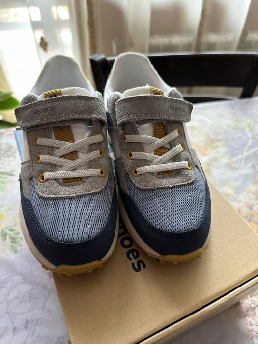 Маратонки майорал