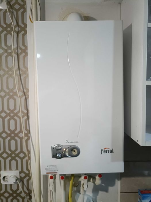 Vând centrala termica Ferrol