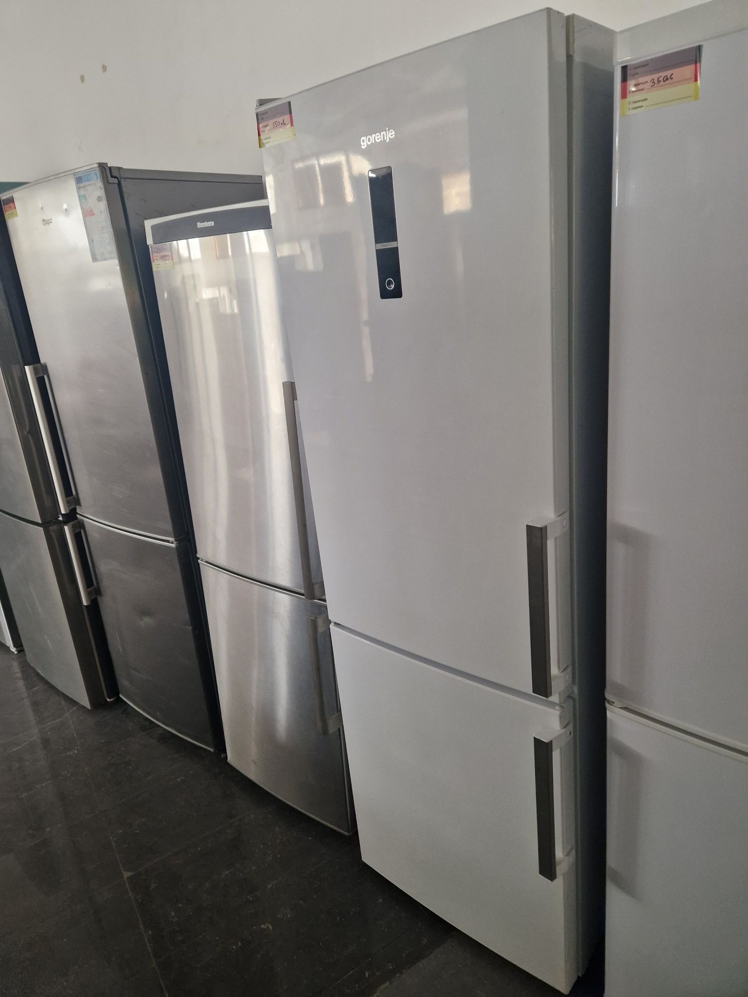 Хладилник с фризер Gorenje A++ No Frost