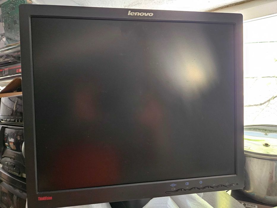 Monitoare PC / laptop 17" 19" - VGA DVI HP Lenovo