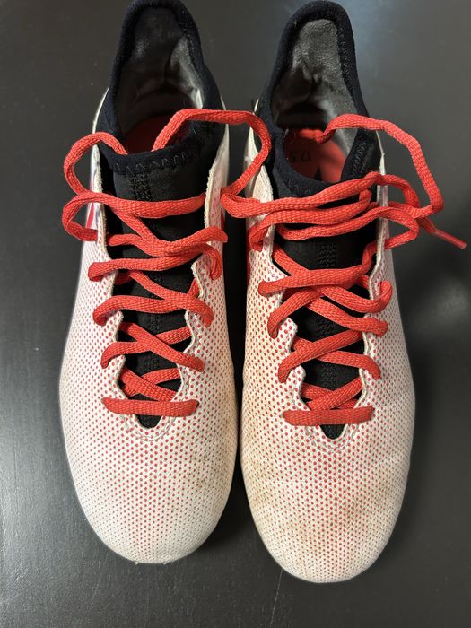 Детски футболни обувки