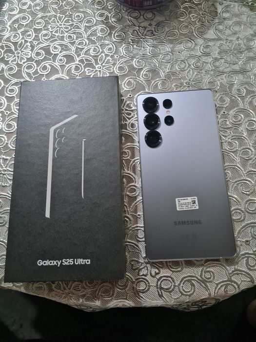 Vând Samsung S25 ultra 512gb nou