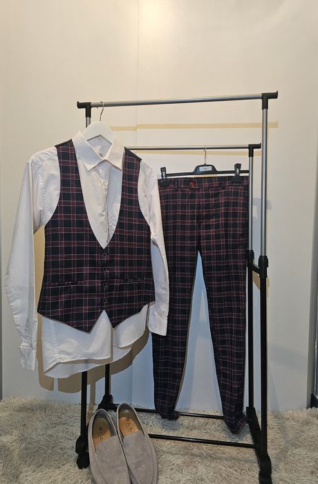Costum bărbați 48