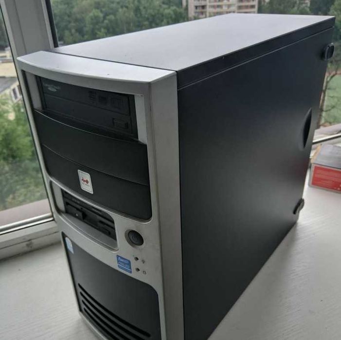 Комп с периферией для игры World of Tanks Blitz, Minecraft, Roblox, и