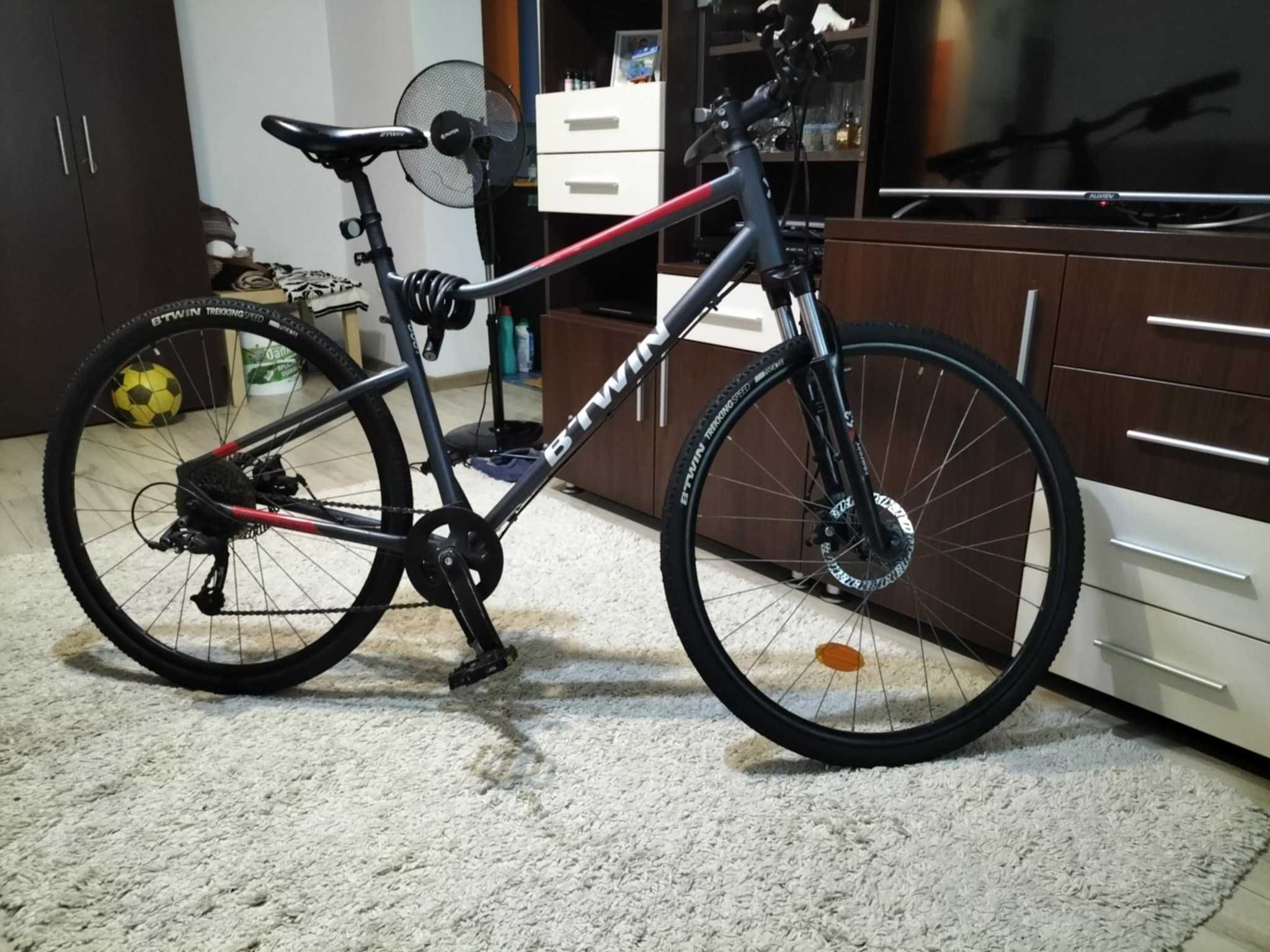 Btwin Riverside 500 Trekking -9 viteze,discuri,cauciucuri noi ~900 RON