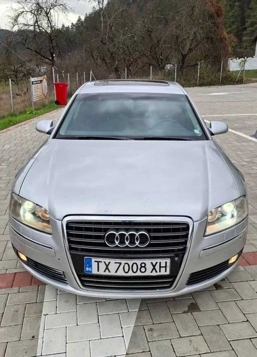 Audi A8L V8i Long