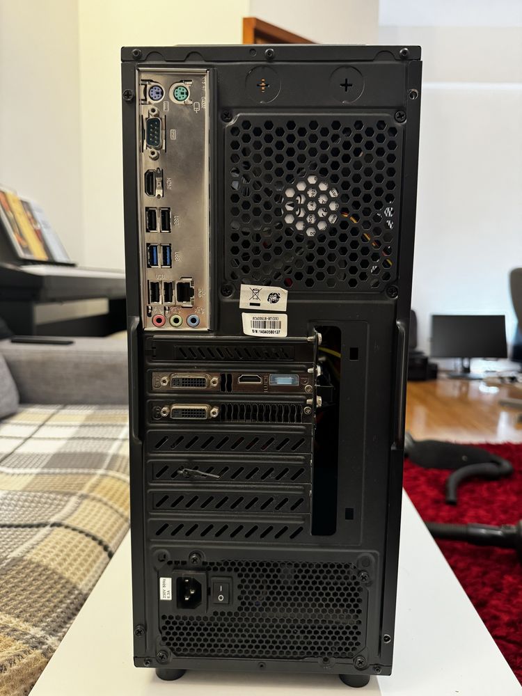 Unitate PC 4TB i7-4790 CPU 3.60GHz 16GB RAM GeForce GTX 770