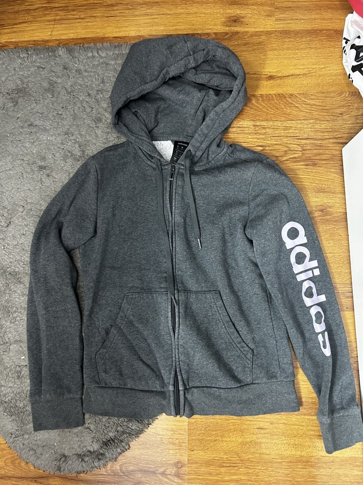Блузи Jordan ,Essentials,Chicago Bulls ,Lakers,Nike,Yale и др