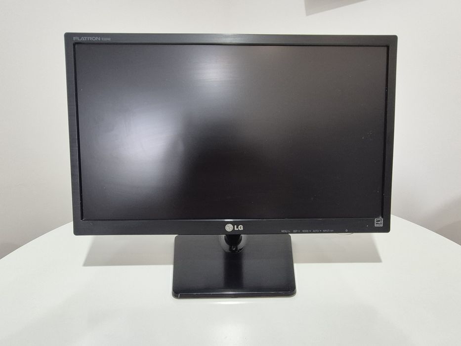 Monitor LG , E2242C-BN