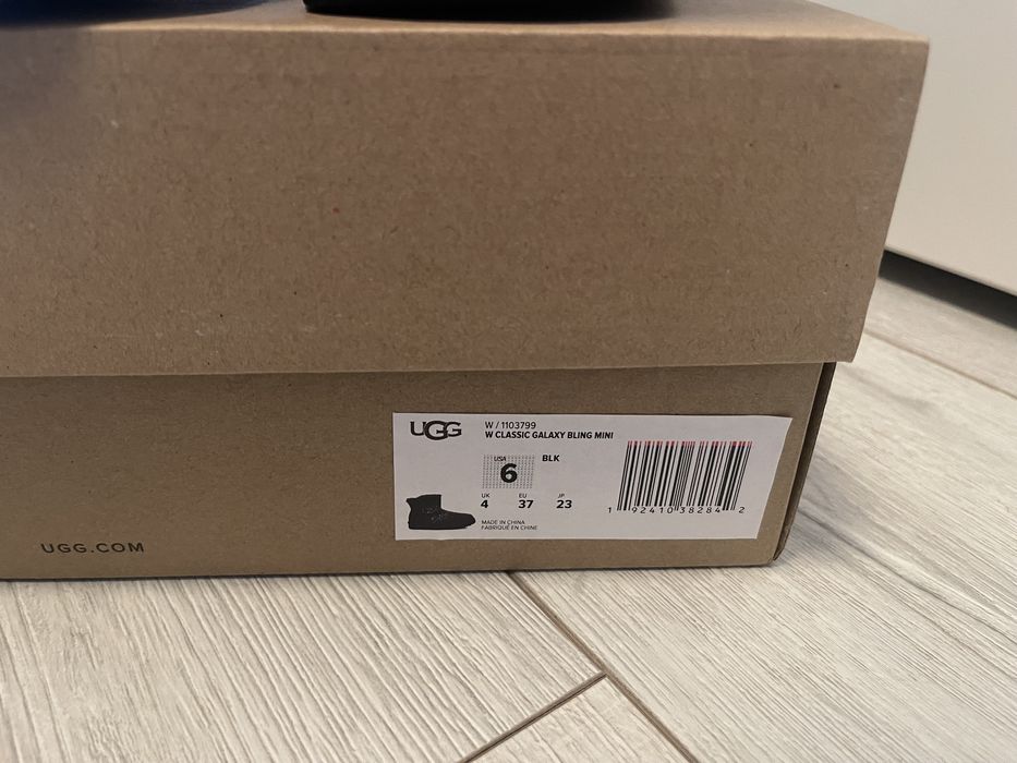 Cizme UGG negre Classic Galaxy Bling Mini
