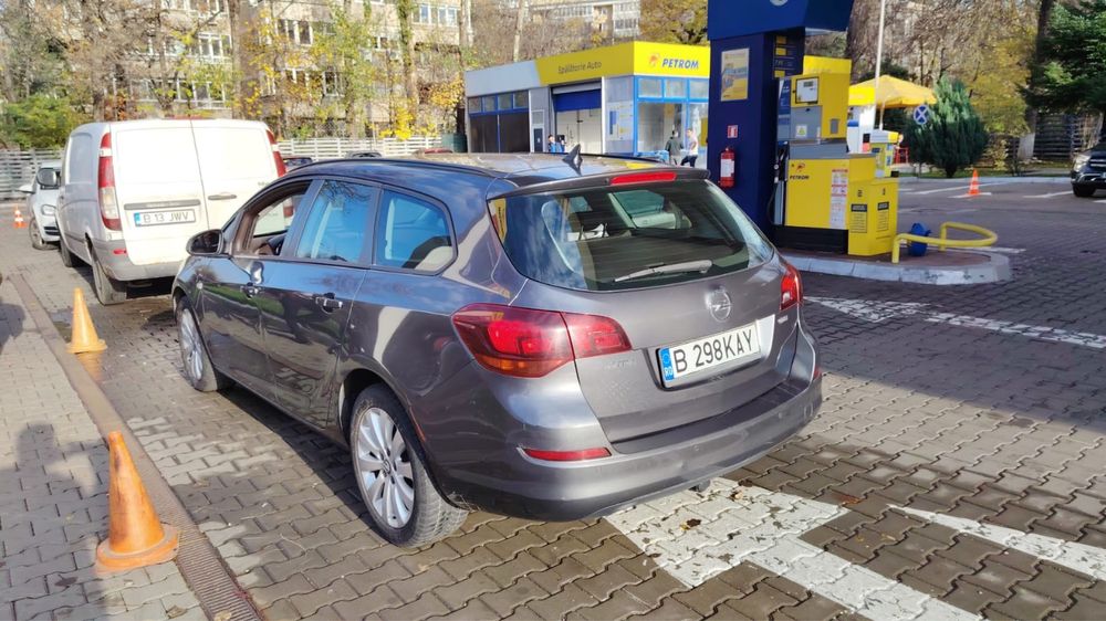 Vand Opel Astra 2011