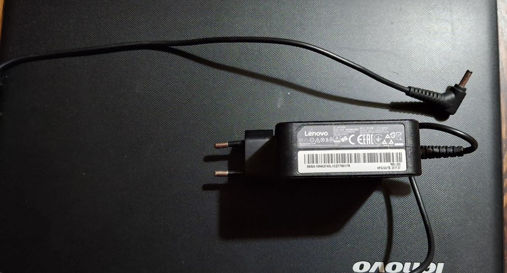 Лаптоп за части Леново Идеапад 100