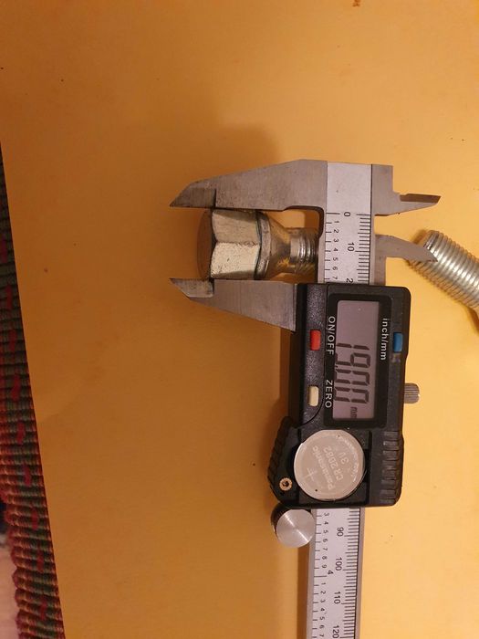 Болтове за алуминиеви и метални джанти USC Italy 10.9