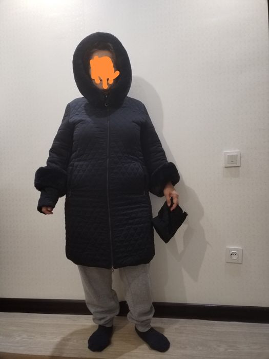 Пуховик зимний, женский 48раз. На верблюжем меху,.