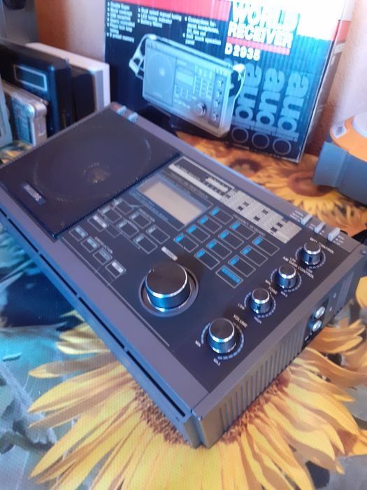 PHILIPS model: D 2935