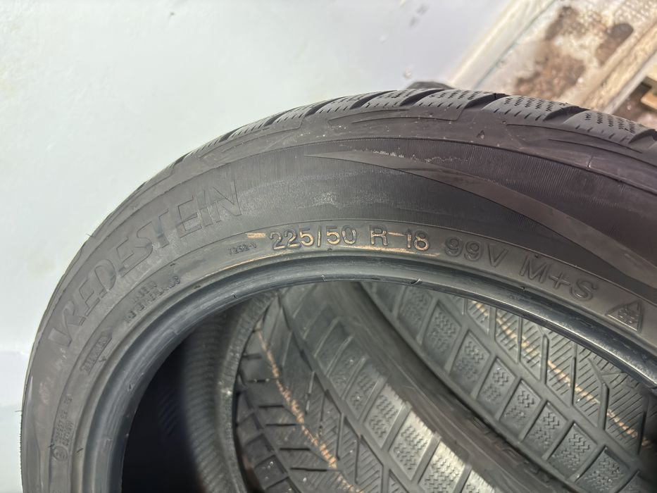 225/50R18 99V Vredestein iarna stare foarte buna